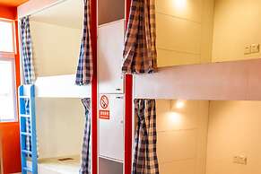 ShangriLa Free Life Youth Hostel