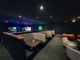 The Hotel at Falcon lake