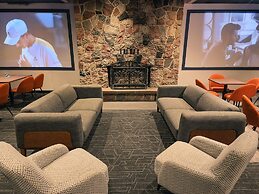 The Hotel at Falcon lake