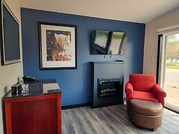 The Hotel at Falcon lake