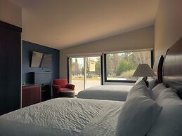 The Hotel at Falcon lake