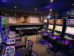 The Hotel at Falcon lake