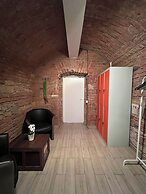 Travel & Joy backpackers