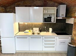 Travel & Joy backpackers