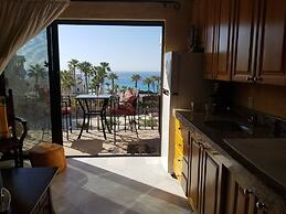 1 Minute to the Sand