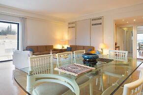 Alexander's Penthouse