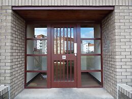 Ideal Central Edinburgh Location With On-site Private Parking