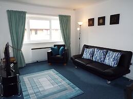 Ideal Central Edinburgh Location With On-site Private Parking