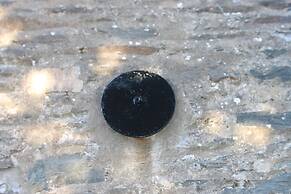 Yewtree Cottage -the Art House