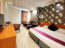 Marilyn Hotel Serpong