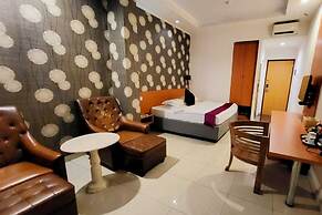 Marilyn Hotel Serpong