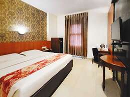 Marilyn Hotel Serpong