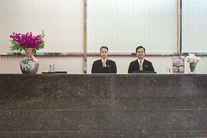 Marilyn Hotel Serpong