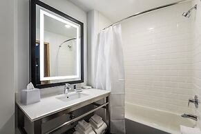 Four Points by Sheraton Elkhart