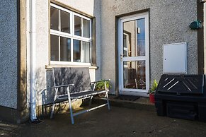 Dunfanaghy - Sea Views- in Village - Parking
