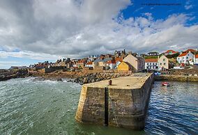 Stunning Shore Front House in Historic Cellardyke