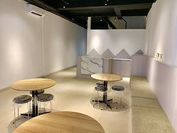 Stay Inn Hostel Jakarta - Adults only