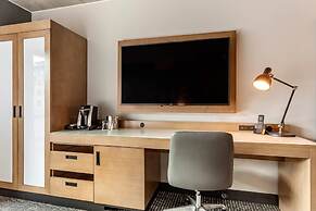 Cambria Hotel Downtown Phoenix Convention Center