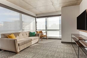 Cambria Hotel Downtown Phoenix Convention Center