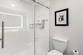 Cambria Hotel Downtown Phoenix Convention Center