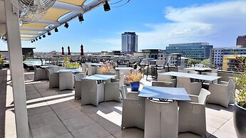 Cambria Hotel Downtown Phoenix Convention Center