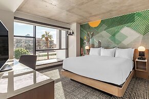 Cambria Hotel Downtown Phoenix Convention Center