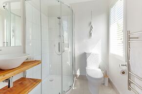 Eight on Church Waiheke Accommodation