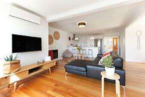 Eight on Church Waiheke Accommodation