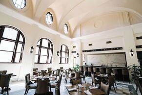 The Esquire Hotel Downtown Gastonia, Ascend Hotel Collection