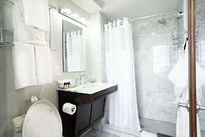 The Esquire Hotel Downtown Gastonia, Ascend Hotel Collection