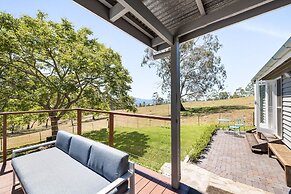 Hollow Tree Farm - Peace and Quiet on 30 Acres right in Toowoomba