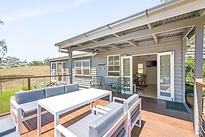 Hollow Tree Farm - Peace and Quiet on 30 Acres right in Toowoomba