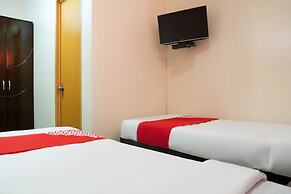 OYO 153 Espacio de Clarita Hometel