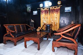 Super OYO 598 Udan Mas Guesthouse& Gallery
