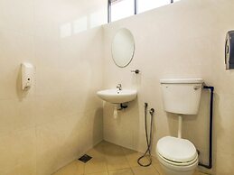 OYO 880 Hotel Purple Town