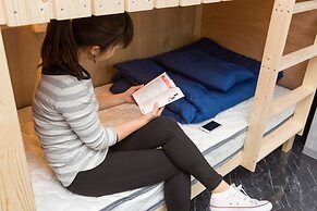 The Aquarius Inn - Hostel