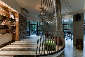 Indie Stays -BKC, Kalina