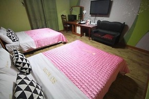 Sky Motel