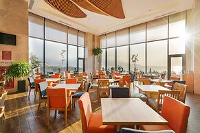 Sala Danang Beach Hotel