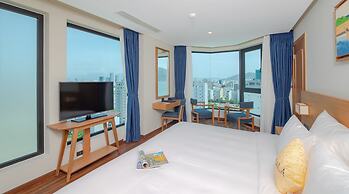 Sala Danang Beach Hotel