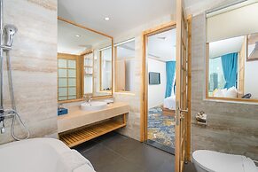 Sala Danang Beach Hotel