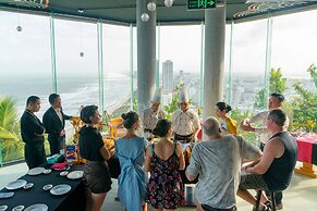 Sala Danang Beach Hotel