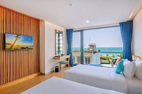 Sala Danang Beach Hotel