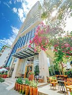 Sala Danang Beach Hotel