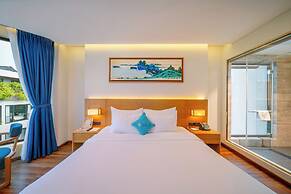 Sala Danang Beach Hotel