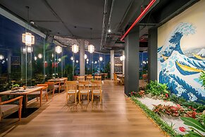 Sala Danang Beach Hotel
