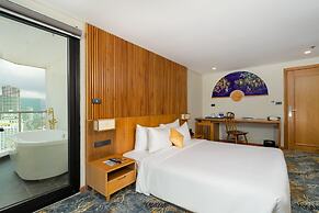 Sala Danang Beach Hotel