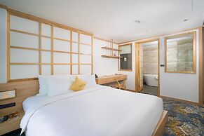 Sala Danang Beach Hotel