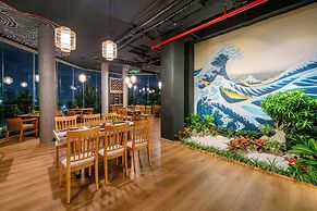 Sala Danang Beach Hotel