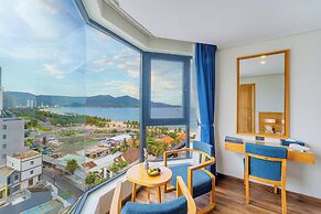 Sala Danang Beach Hotel